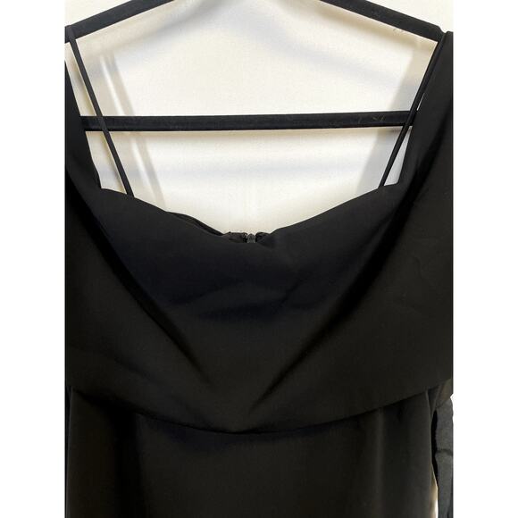 BADGLEY MISCHKA Off The Shoulder Grommet Crepe Evening Gown Black Size 4 - Picture 2 of 15